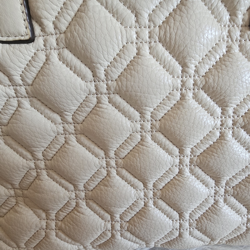 Kate Spade Quilted Story Line Bag - Picture 10 of 13